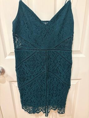 TOBI Lace Floral Crochet Dress V-Neck Spaghetti Straps Hunter Green